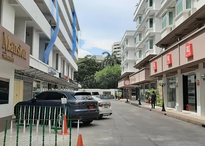 Hotel Plaza Nana 4*