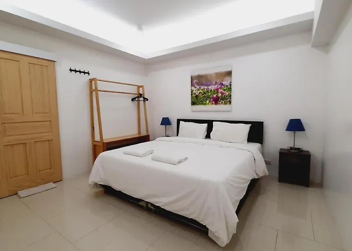 Plaza Nana Hotel