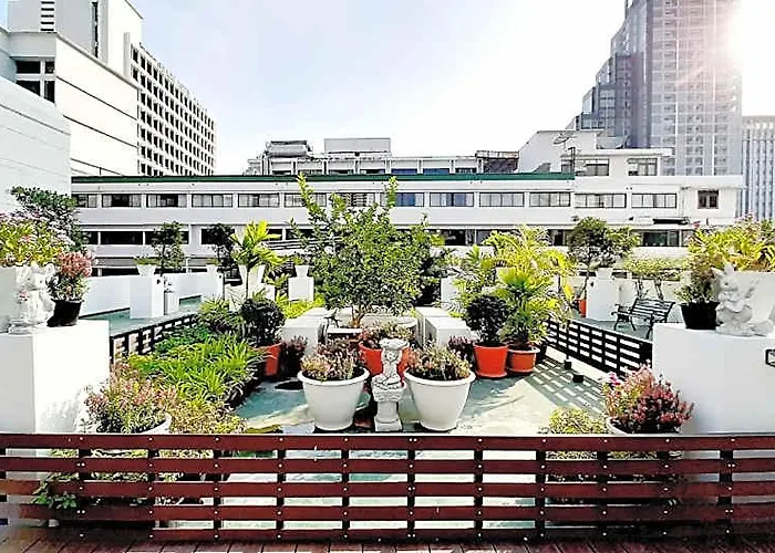 Hotel Plaza Nana